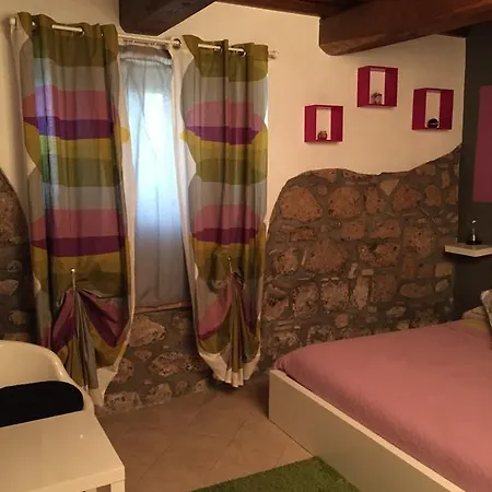 Semesterbostad Il Vicoletto *